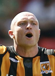 wayne brown hull