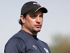 Dean Holdsworth