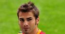 Mutu rescues Romania
