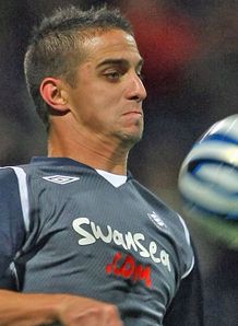 Swans reject Bolton's Bodde bid