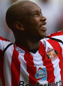 Diouf's a miss for Bolton