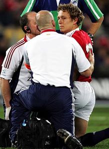 Johnny Wilkinson injury 2005 British Irish Lions New Zealand Johnny Wilkinson injury 2005 British Irish Lions New Zealand