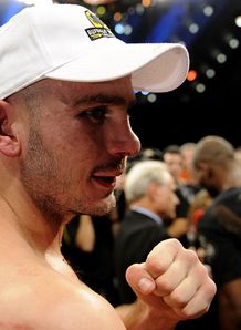 Pavlik still middleweight king