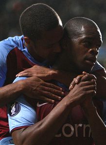 Villa stroll past Litex