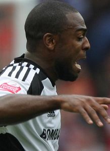 Sub Duke downs Canaries
