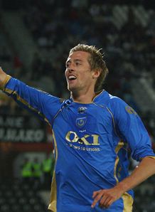 Peter Crouch Guimaraes v Portsmouth - UEFA Cup