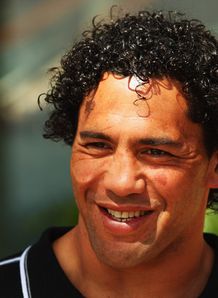 Wiki announces retirement