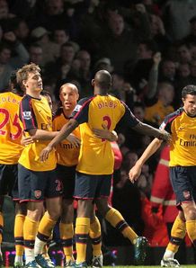Arsenal overcome brave Hammers