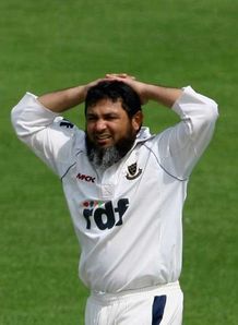Mushtaq to land England job