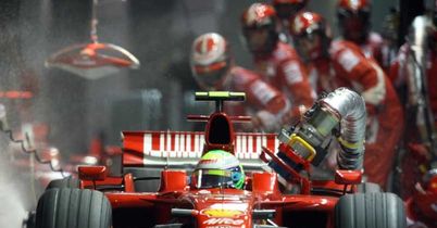 Felipe Massa pit stop Singapore Grand Prix 28/9/2008
