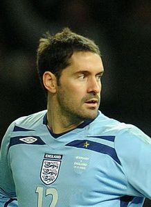 Mowbray backing for Carson