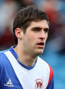 Hornets swoop for Graham