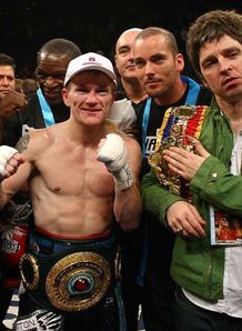 Hatton v Malignaggi Oasis