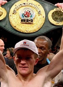 Hatton v Malignaggi Ricky belts
