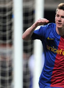 Barca stretch lead at the top