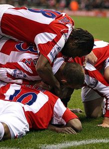 Seyi Olofinjana Stoke City Arsenal Premier League