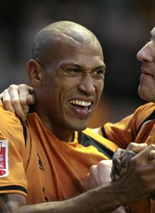 Iwelumo inspires Wolves win