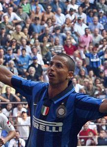 Bologna snap up Cesar
