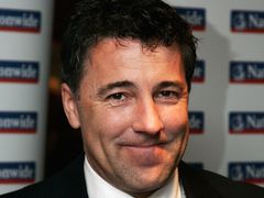 Dean Saunders