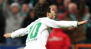 Werder ease to win
