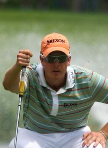 Stenson retains advantage