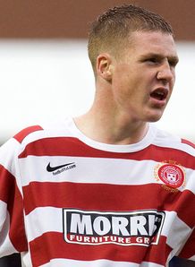 Wolves close on McCarthy