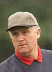 Magilton seeks Howe advice