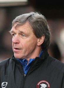 Bulls boss eyes January deals