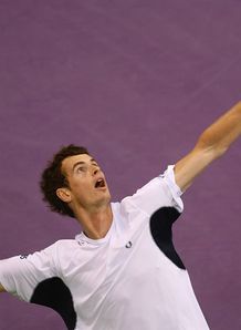 Murray climbs past Montanes
