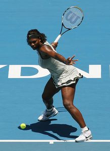 Serena hits form in Sydney