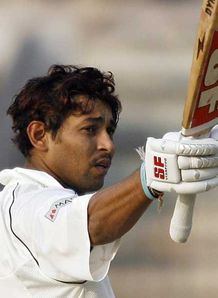 Sri Lanka remain in control