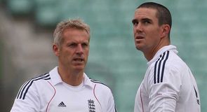 Pietersen in quit threat