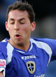 Chopra seals Cardiff return
