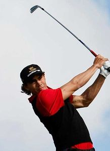 Colombian clings on to lead