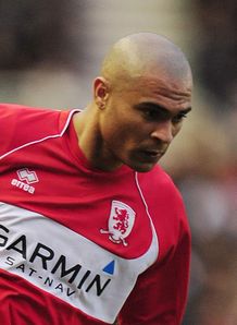 Alves set for Boro exit