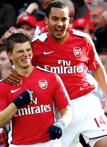 Arshavin inspires Arsenal win