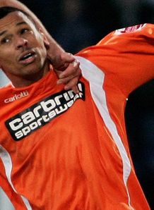 Holloway doubts DJ deal