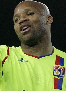 Boumsong back in business