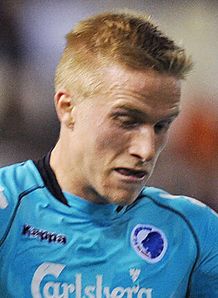 Wendt ends transfer rumours