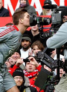 Steven-Gerrard-Manchester-United-Liverpool-Pr_2003423.jpg