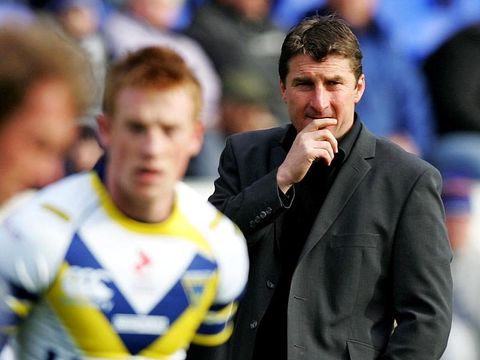 Former Rhinos boss Tony Smith takes charge of his first game at the Halliwell Jones Stadium.