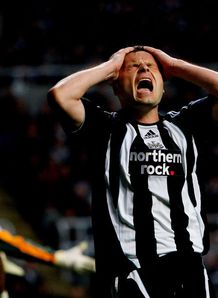 Pompey agree Viduka deal