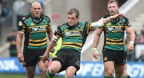 Saints fend off fightback