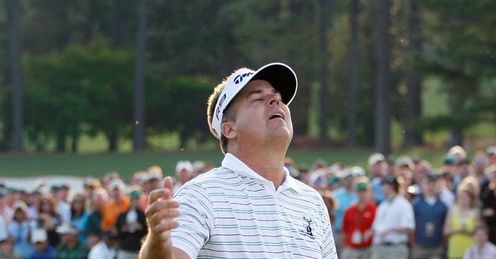 Perry anguished after missing on 18