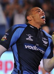 Bryan Habana celebrates Final score Bryan Habana celebrates Final score