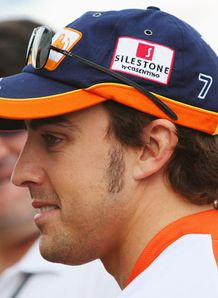 Alonso plays down chances