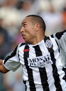 Genoa snap up Kharja