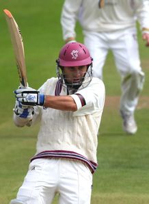 Somerset bat out draw