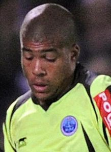 Spurs look at Frenchman