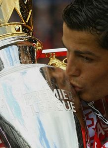 Ronaldo Kissing on Ronaldo Last Match For Man Utd Is On Wednesday        Manchester